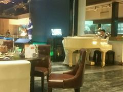 -小天鹅戴斯酒店鲸鲨百汇创作料理