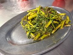 -黄亚华小食店(Jalan Alor)
