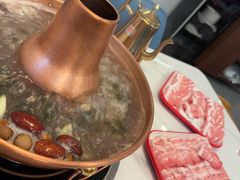-毛辣果·贵州红酸汤牛肉火锅(西单店)