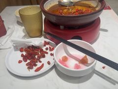 -渝是乎酸菜鱼(龙旗购物中心店)