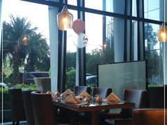 靠窗位-美食汇·海鲜自助西餐厅·江门富力万达嘉华酒店