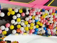 -反弹空间蹦床主题乐园