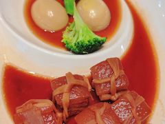 卤蛋焖扎肉-甬妈妈湖畔里餐厅(唐山南湖旅游景区店)