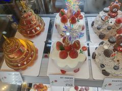 -花花卷卷·鲜食蛋糕(静安久光百货店)