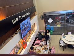 -覃记海鲜美食餐厅