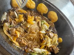 -粘豆包柴火铁锅炖