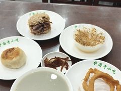 -护国寺小吃(左家庄店)