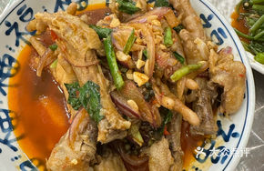 Litsea Cubeba Spicy Chicken Feet