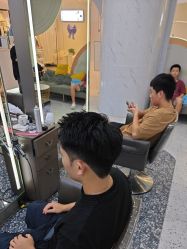 -苏豪路易士·嘉玛发廊
