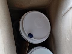 -瑞幸咖啡(巴黎春天陕西路店)
