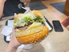 -The Habit Burger Grill 哈比特汉堡(爱琴海店)