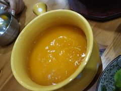 石锅南瓜粥-芝士牛炭火烤肉