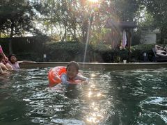 -思念果岭悦温泉