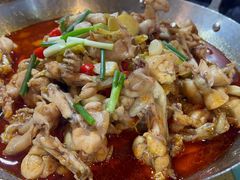 -昱龙大盆牛蛙馆(三兴街总店)