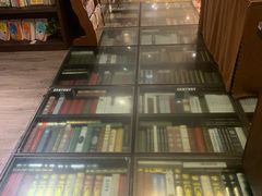 -钟书阁(松江泰晤士小镇店)