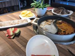 -颐辰舍岁岁羊(文昌万达景园店)