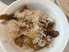 野菌干巴焖饭-牧雲子·臻选云南菜 .商务宴请(泰然大厦店)