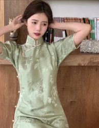-租旗袍租礼服馆