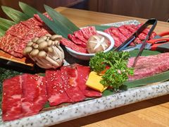 -炼火烤肉店