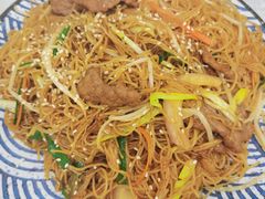 港式干炒牛米粉-天宝食坊·啫啫煲大排档(西华路店)