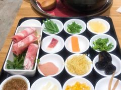 -妈妈故事米线(市府恒隆店)