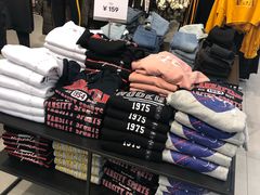 -H&M(天一广场店)