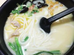 -蒙自源过桥米线(红谷滩万达店)