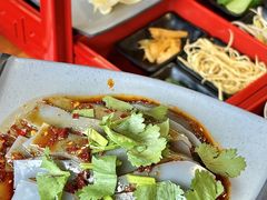 -勺子米线·云南传统小吃市集(四方街店)