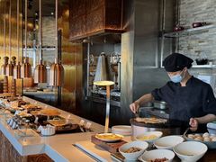 -锦厨国际自助餐厅 · 云端景观 (昆明索菲特大酒店)