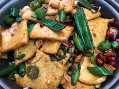 -六福烧烤酒馆(秦隆步行街店)