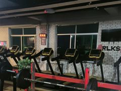 -瑞莱克斯健身俱乐部