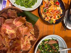 -老滇山寨•云南特色菜•地方菜•民族风情歌舞表演(金碧店)