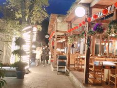 -二荆条·蜀鲜汇城市森林火锅