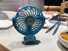 -海底捞火锅鲜切牛肉主题店(长寿路店)