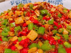 江湖麻辣大盘鸡-卢记正街饭店·川湘菜