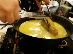 -鲜入围煮花胶鸡海鲜火锅