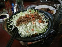 有机豆芽炒河虾-何氏排骨(左家塘店)