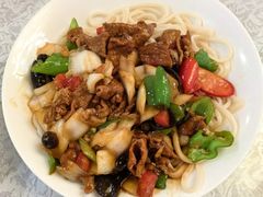 -汗腾格里·风味餐厅(新疆驻京办店)