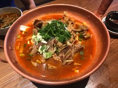 -云海肴·汽锅鸡·云南菜(天山百盛优客店)