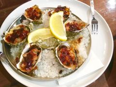-12 Rocks Beach Bar Cafe