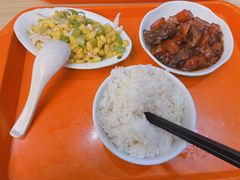 红烧胡萝卜鸡-梅园食堂