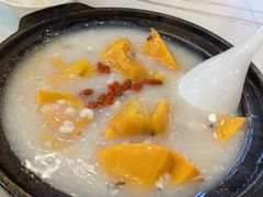 -阿瓦山寨·湘菜现炒·剁椒鱼头王(咸阳总店)