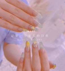 -花系美·美甲美睫精品店