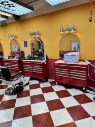 -Devilhands Barbershop男士理容店