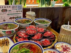 -云阿蛮云南生烫牛肉米线(奉贤路店)