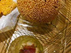 -白玉兰食品(汇联商厦店)
