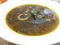 -顺峰渔港中国人的餐厅