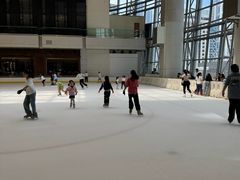 -冰纷万象滑冰场(深圳万象城店)
