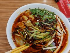 -顺溜·手工刀削面·黑金店(铜锣湾店)