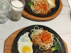 -豪享来牛排(人民店)